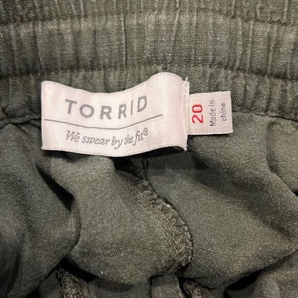 Torrid 5 Inch Pull-On Linen Blend Mid-Rise Short 20 - Picture 5 of 8